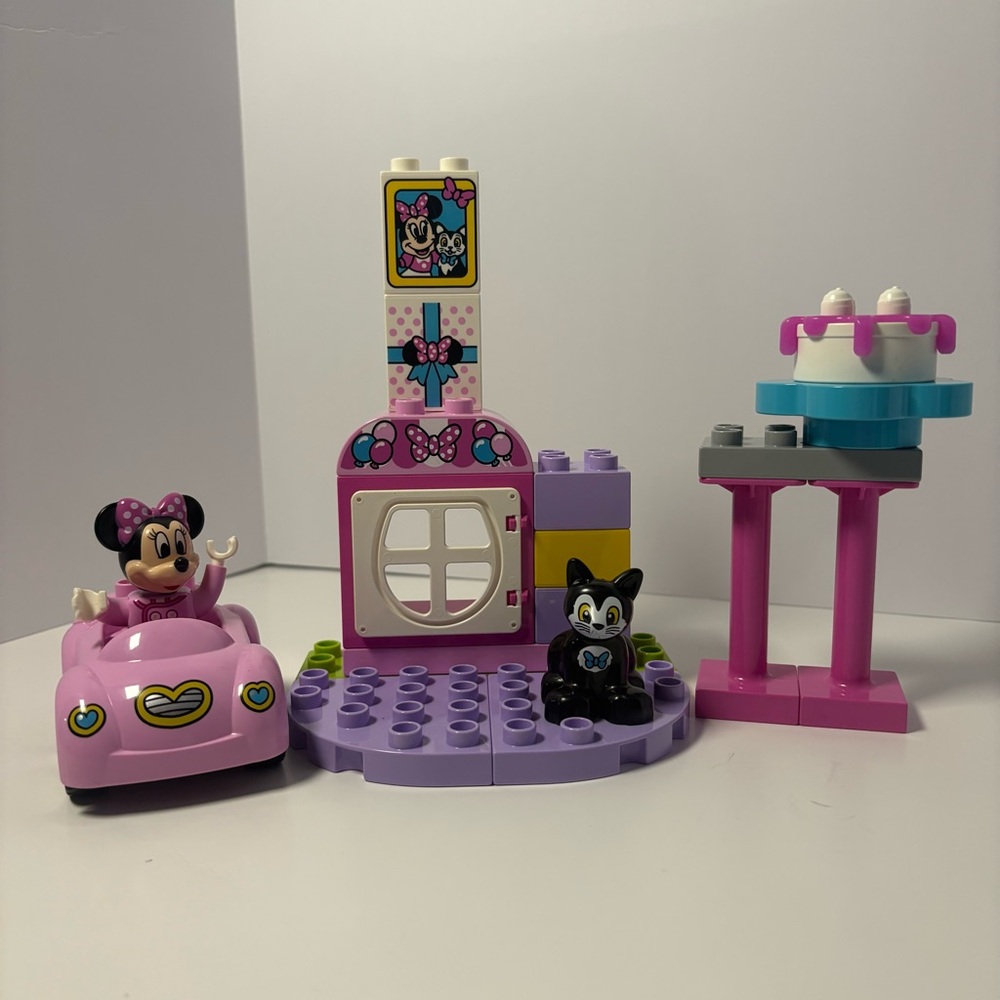 Lego Duplo Pink and Purple Building Blocks Set for Creative Play